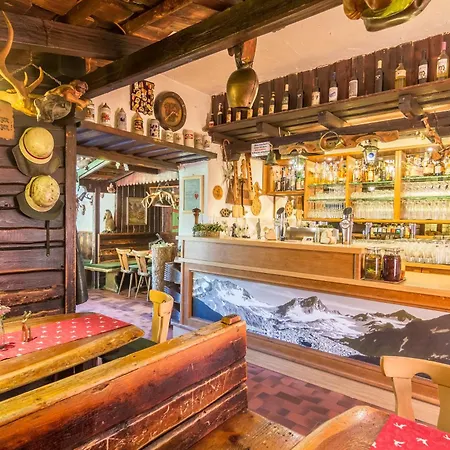 Schallerhof Han/Misafirhane *