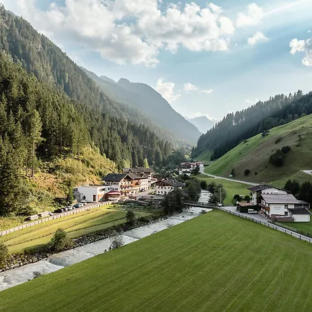 Han/Misafirhane Schallerhof *